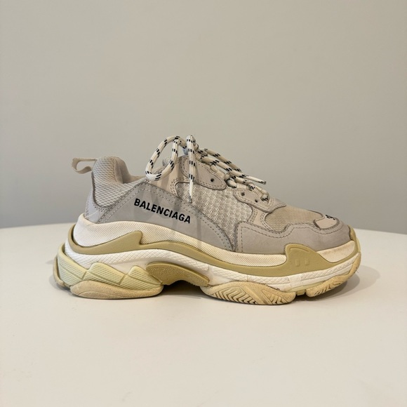 BALENCIAGA Triple S Sneakers - Picture 5 of 9